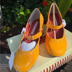 NIB Charming Yellow Mary Jane Heels